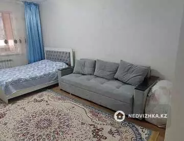 1-комнатная квартира, этаж 13 из 17, 50 м²