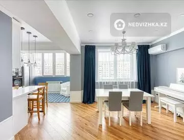 4-комнатная квартира, этаж 5 из 6, 92 м²