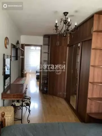 2-комнатная квартира, этаж 4 из 4, 45 м²