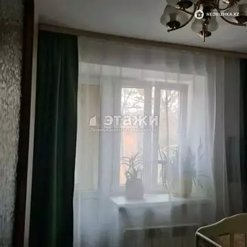 2-комнатная квартира, этаж 2 из 4, 42 м²