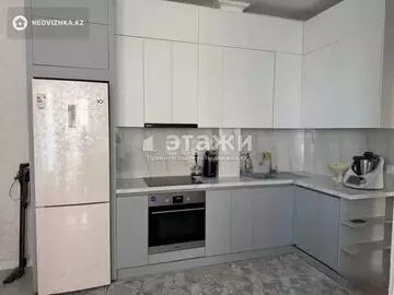 3-комнатная квартира, этаж 10 из 10, 80 м²