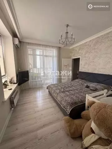 3-комнатная квартира, этаж 10 из 10, 80 м²