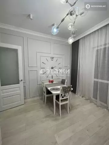 2-комнатная квартира, этаж 4 из 10, 67 м²