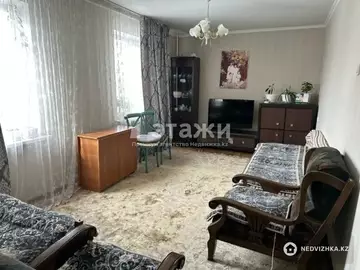 3-комнатная квартира, этаж 4 из 5, 56 м²