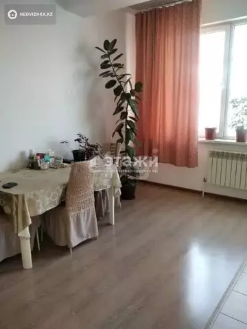 2-комнатная квартира, этаж 14 из 21, 92 м²