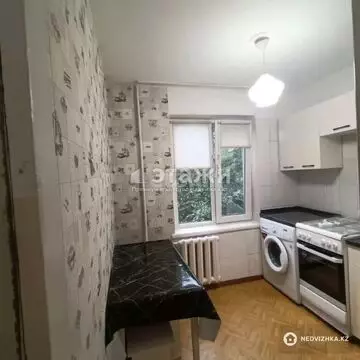2-комнатная квартира, этаж 3 из 5, 43 м²