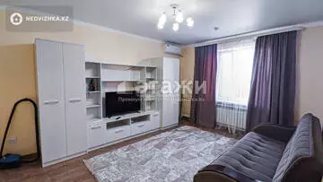 2-комнатная квартира, этаж 4 из 4, 52 м², на длительный срок