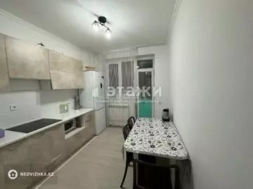 1-комнатная квартира, этаж 8 из 8, 38 м²