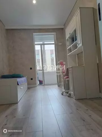 4-комнатная квартира, этаж 7 из 9, 102 м²