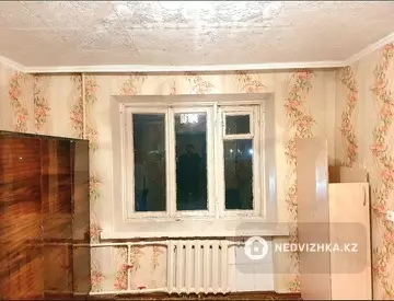 1-комнатная квартира, этаж 4 из 5, 13 м²