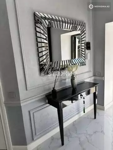 5-комнатный дом, 8 соток, 250 м²