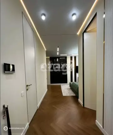 2-комнатная квартира, этаж 12 из 21, 65 м², на длительный срок