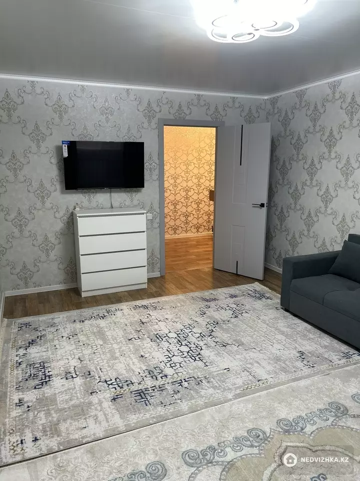 45 м², 1-комнатная квартира, этаж 2 из 9, 45 м², изображение - 1