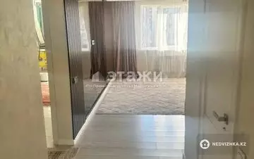 2-комнатная квартира, этаж 4 из 10, 62 м²