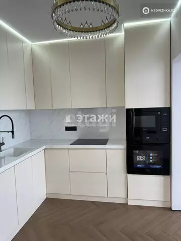 2-комнатная квартира, этаж 10 из 12, 70 м²