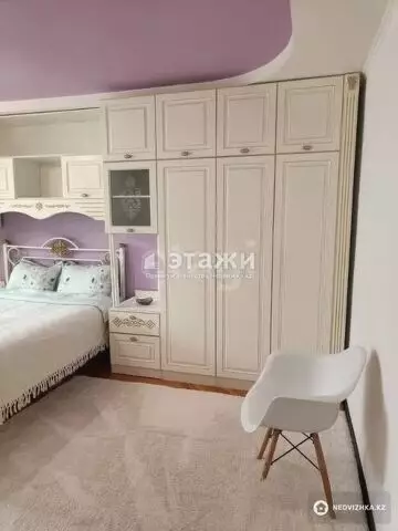 2-комнатная квартира, этаж 4 из 4, 50 м²