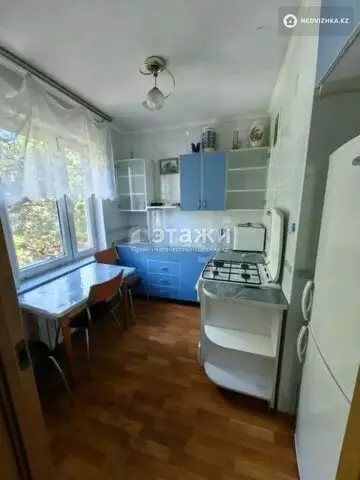 2-комнатная квартира, этаж 4 из 5, 45 м²