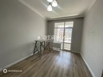 1-комнатная квартира, этаж 7 из 10, 37 м²