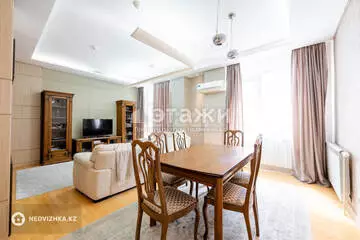 2-комнатная квартира, этаж 18 из 21, 93 м²