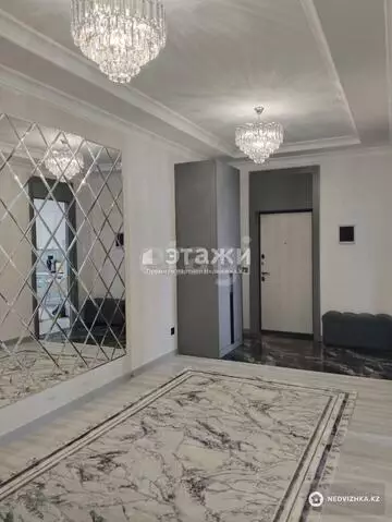 3-комнатная квартира, этаж 8 из 12, 96 м²