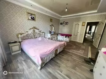 3-комнатная квартира, этаж 5 из 16, 132 м²