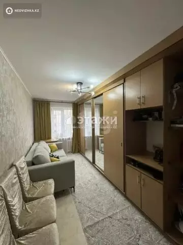 2-комнатная квартира, этаж 4 из 5, 44 м²