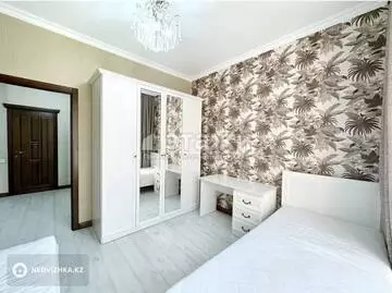 3-комнатная квартира, этаж 6 из 12, 82 м²