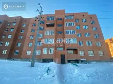 2-комнатная квартира, этаж 3 из 5, 62 м²