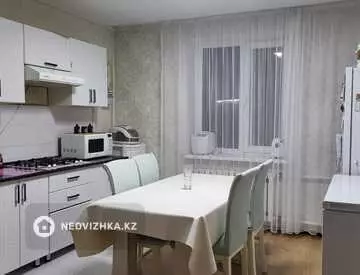 2-комнатная квартира, этаж 10 из 10, 79 м²