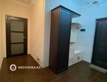 2-комнатная квартира, этаж 6 из 23, 60 м²