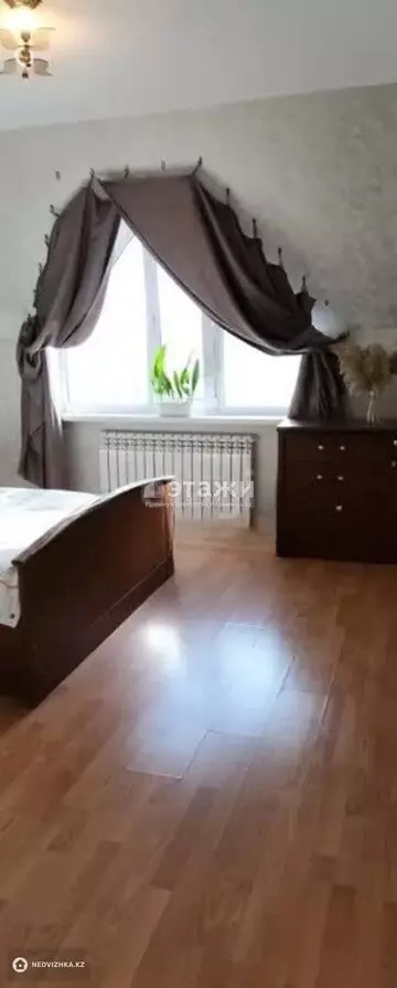 3-комнатная квартира, этаж 10 из 15, 85 м²