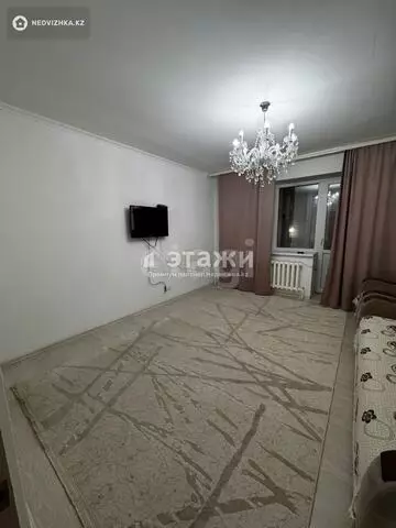 2-комнатная квартира, этаж 3 из 9, 64 м²