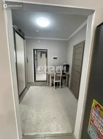 2-комнатная квартира, этаж 8 из 10, 55 м²