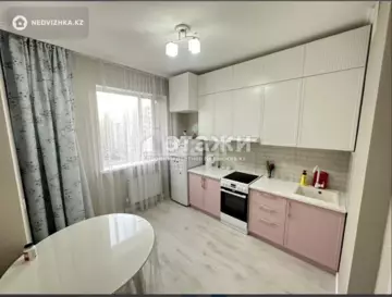 1-комнатная квартира, этаж 9 из 16, 42 м²