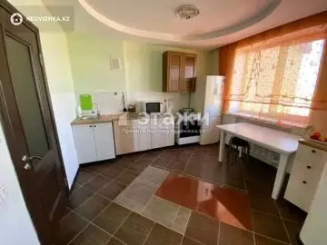 2-комнатная квартира, этаж 13 из 13, 62 м²