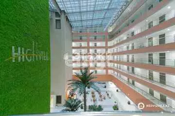 3-комнатная квартира, этаж 21 из 34, 99 м²