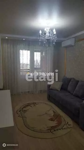 1-комнатная квартира, этаж 11 из 15, 42 м²