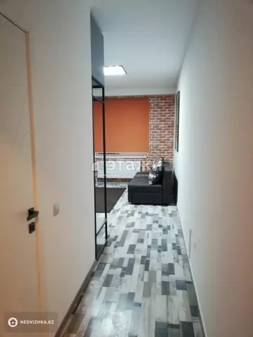 1-комнатная квартира, этаж 24 из 24, 39 м²