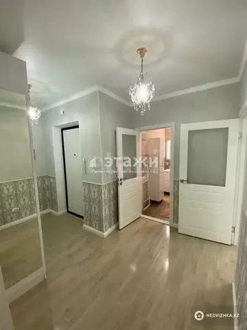 1-комнатная квартира, этаж 8 из 9, 42 м²