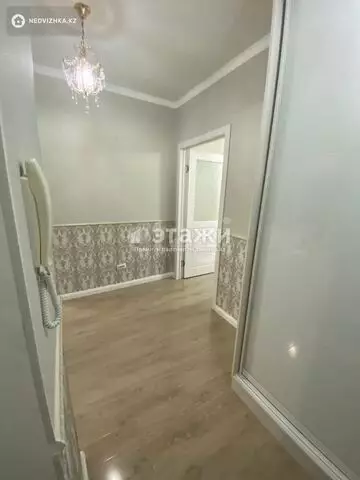 1-комнатная квартира, этаж 8 из 9, 42 м²