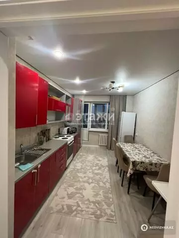 2-комнатная квартира, этаж 9 из 10, 55 м²