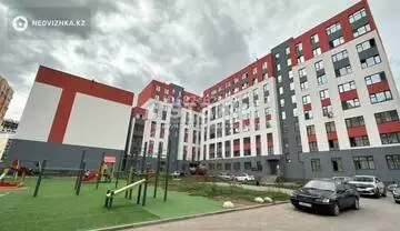 1-комнатная квартира, этаж 1 из 10, 37 м²