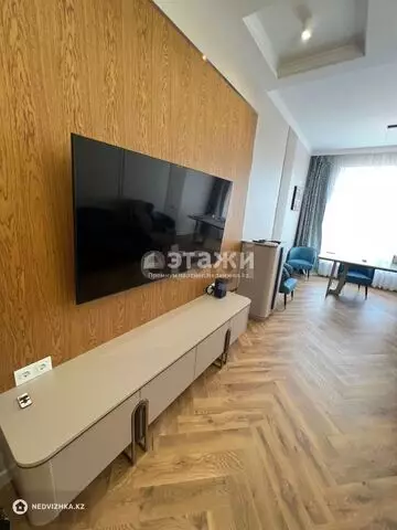 70 м², 2-комнатная квартира, этаж 10 из 12, 70 м², изображение - 5