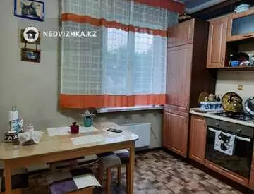 1-комнатная квартира, этаж 3 из 5, 39 м²