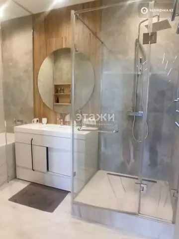 2-комнатная квартира, этаж 8 из 10, 82 м²