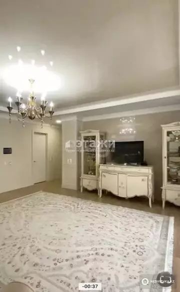 2-комнатная квартира, этаж 10 из 19, 114 м²