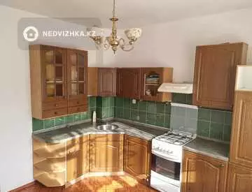 3-комнатная квартира, этаж 3 из 5, 76 м²