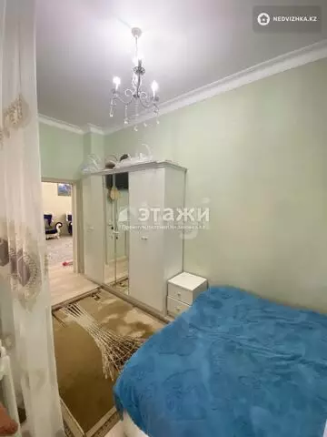 4-комнатная квартира, этаж 2 из 10, 129 м²