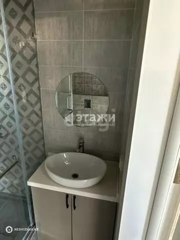 4-комнатная квартира, этаж 12 из 13, 137 м²