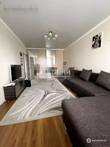 1-комнатная квартира, этаж 2 из 12, 45 м²